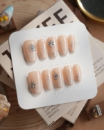 First Flake Reusable Press On Nails